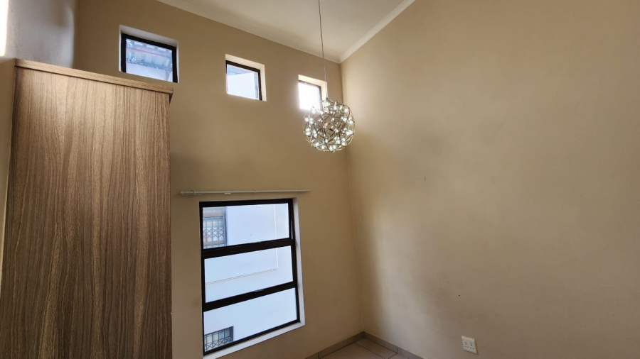 To Let 3 Bedroom Property for Rent in Cashan North West